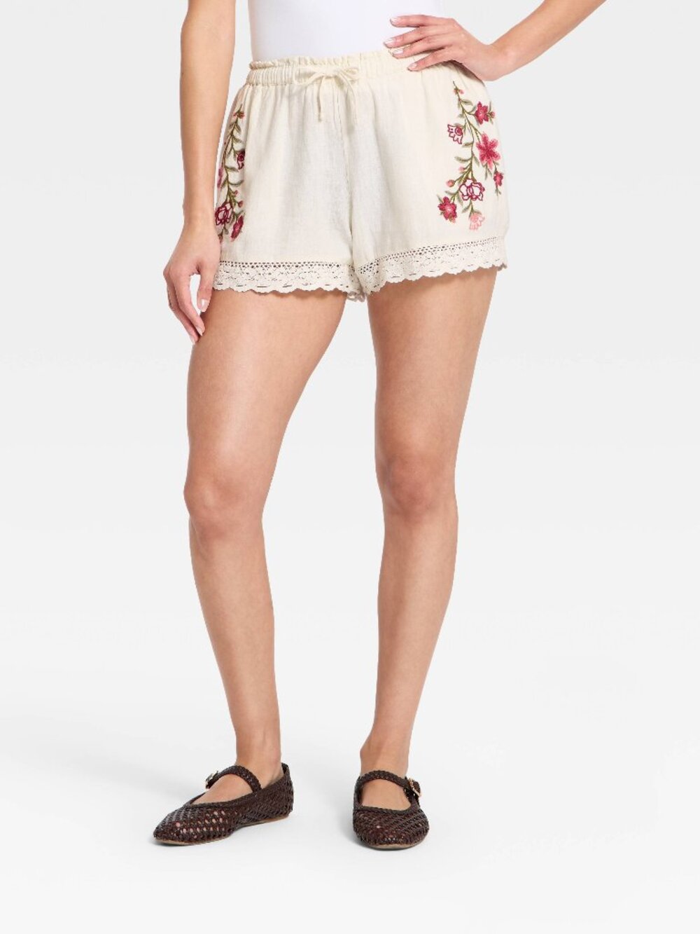 NWT Women's Universal Thread Size Medium Linen Pull-On Floral Shorts